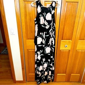 Jessica Howard floral jumpsuit. Size XL Black background pink floral. V …